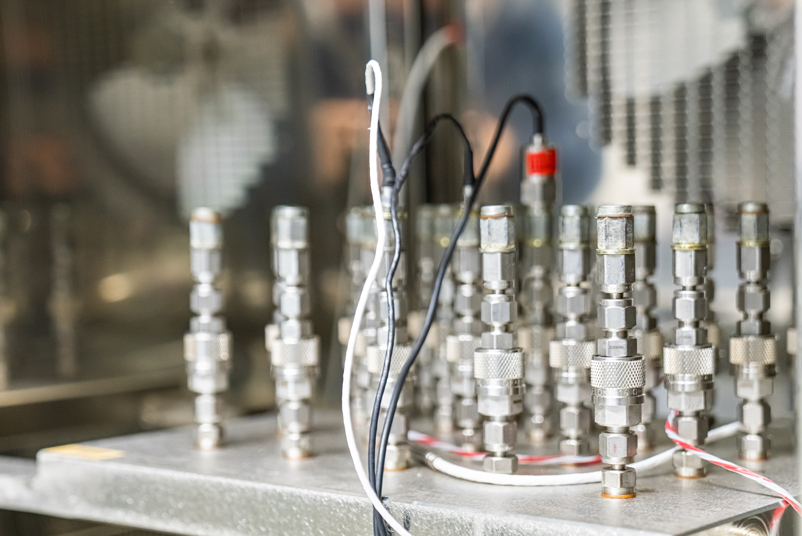 Pressure calibration under temperature influences