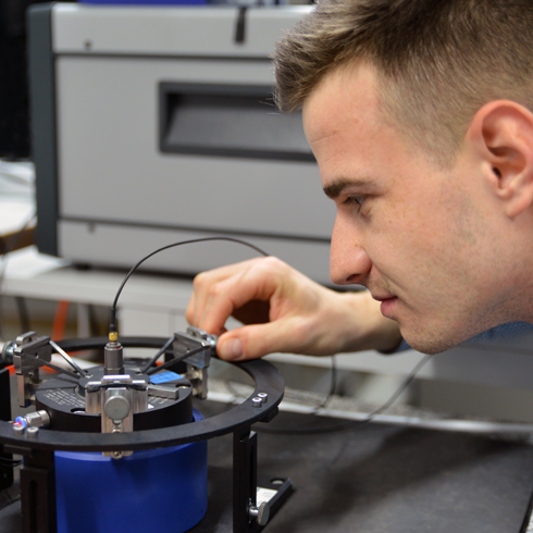 Calibration of vibration transducers Calibration of vibration measuring devices