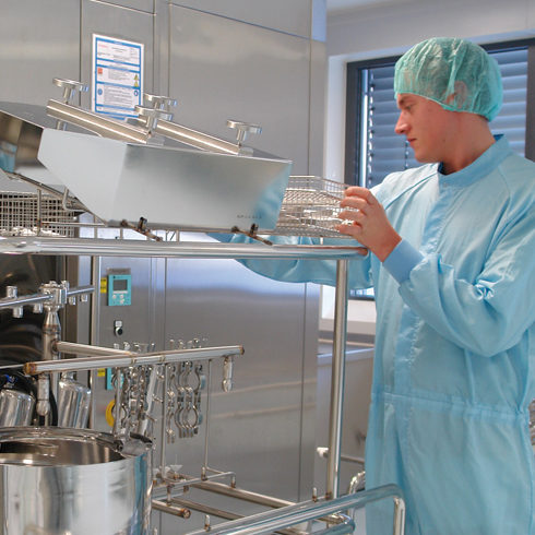 Sterilisation and cleaning equipment Sterilisation and cleaning equipment